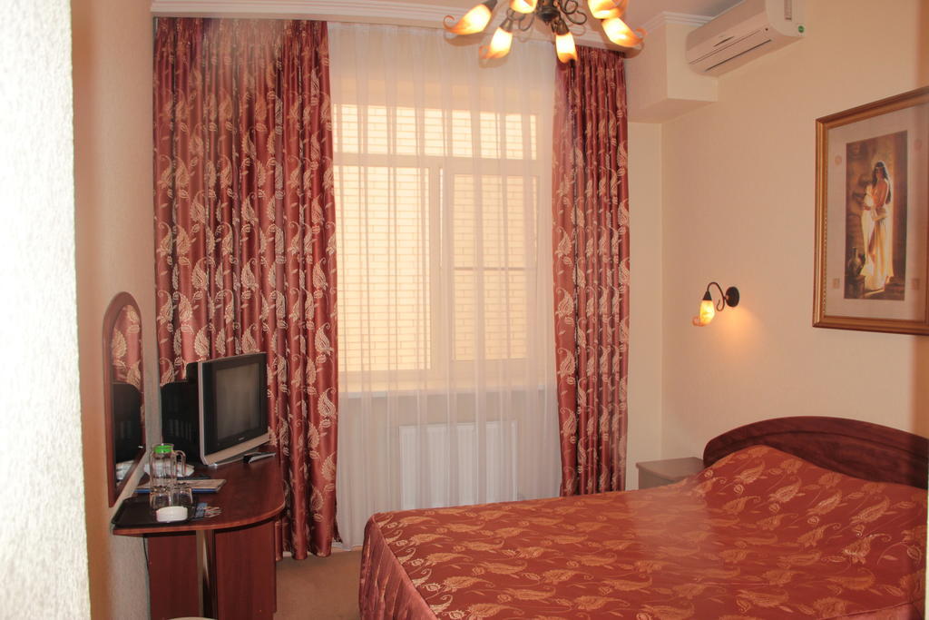 Romantic Hotel Krasnodar Ruang foto